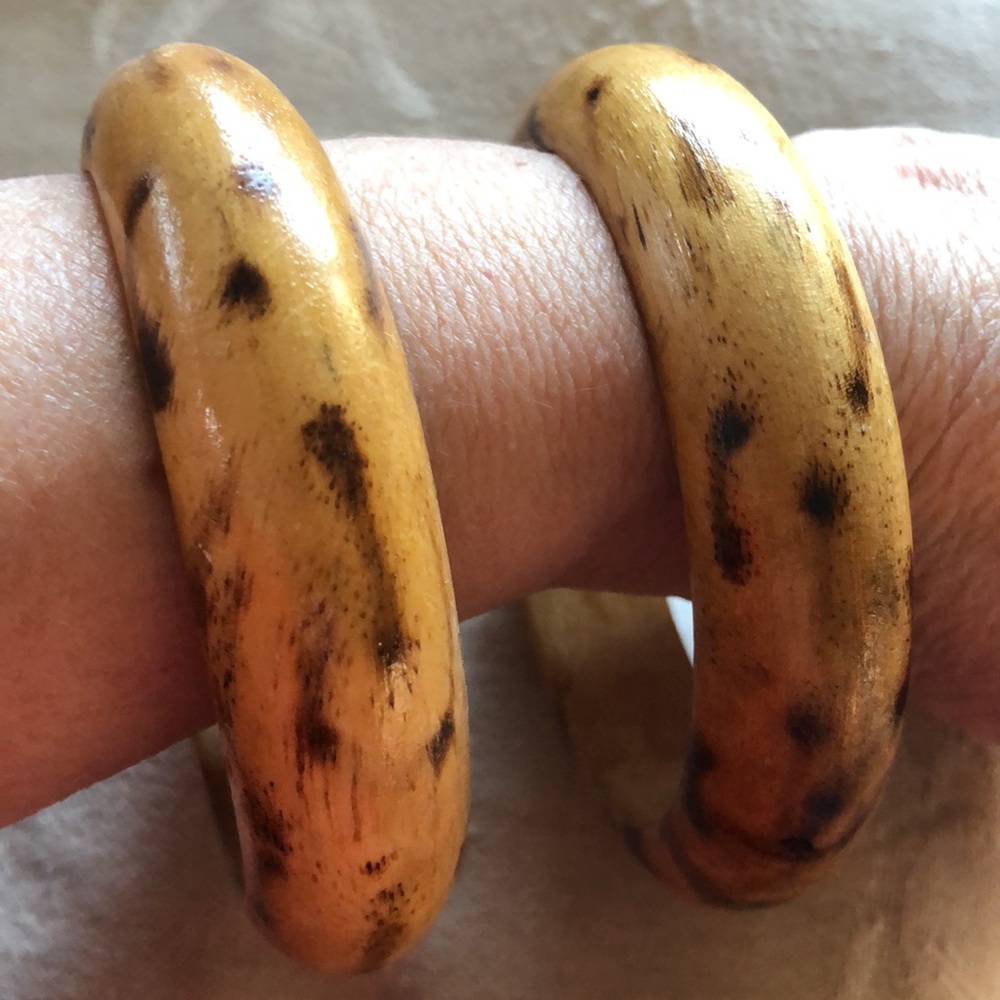NWOT 2-Wooden bangle bracelets - Picture 2 of 5